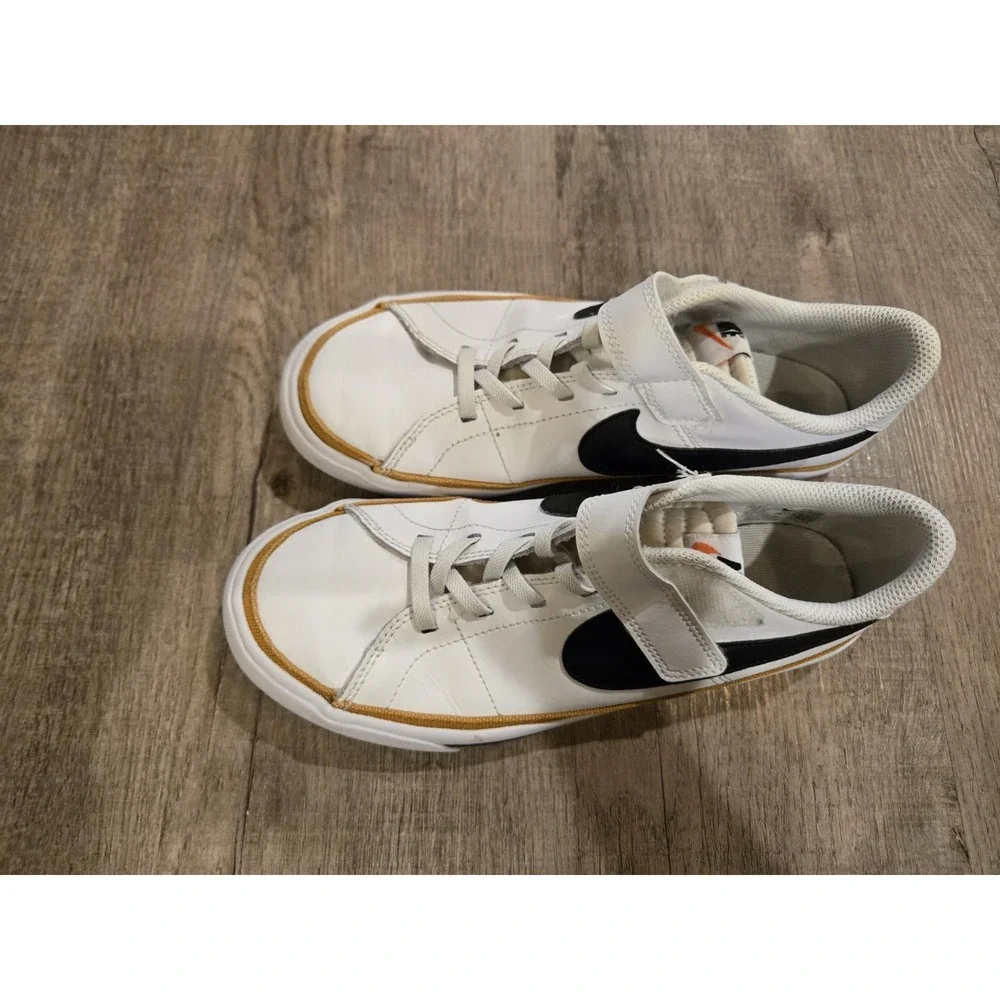 Nike Court Legacy Sneaker Little Kid DA5381-102 White  3Y